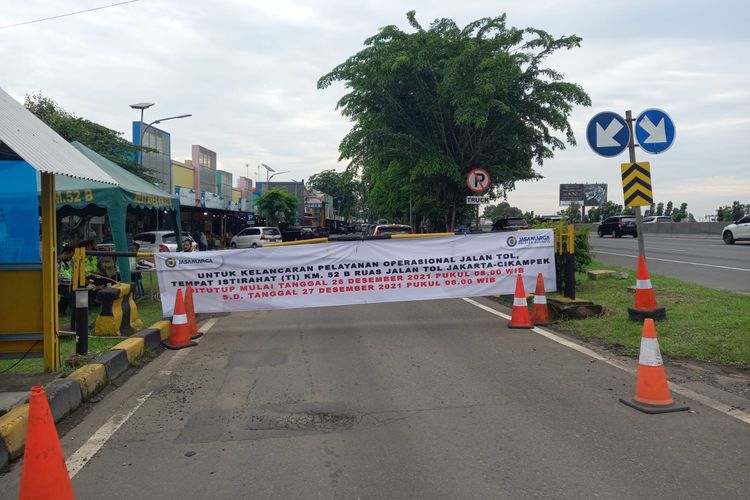 Jasa Marga Lakukan Penutupan Sementara Tempat Istirahat KM 52B ruas Tol Jakarta-Cikampek arah Jakarta.