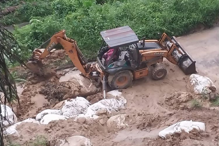 Longsor di Kelok 8 Maninjau Tutup Jalan Bukittinggi-Lubuk Basung, Kini Dibuka Satu Jalur