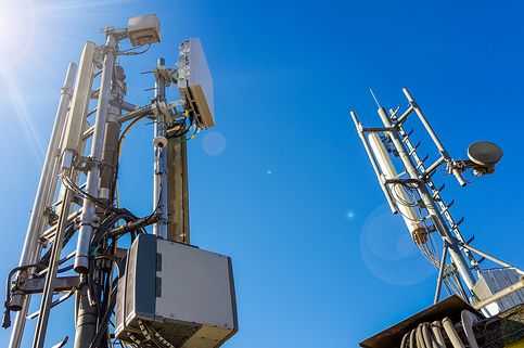 Lelang Frekuensi 700 MHz dan 2,6 GHz Dimulai, Tiga Operator Ikut Seleksi