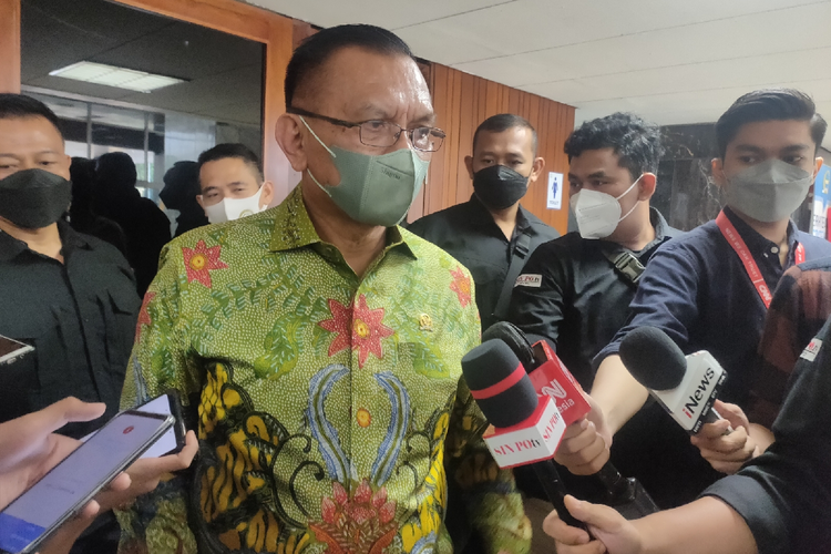 Wakil Ketua DPR Lodewijk F Paulus saat ditemui di Kompleks Parlemen Senayan, Jakarta, Selasa (5/10/2021)