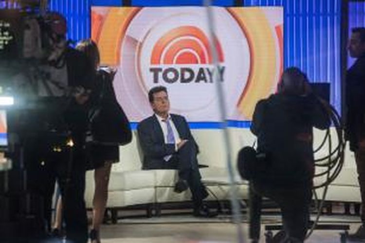 Aktor Hollywood Charlie Sheen menunggu di set Today Show (TODAY), acara televisi AS NBC, pada Selasa (17/11/2015) waktu New York City, AS, sebelum dalam tayangan langsung itu ia secara resmi mengaku benar mengidap HIV positif.