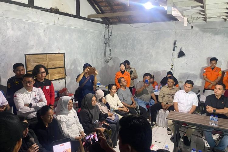 Keluarga Rombongan Jurnalis Hilang Harap Pencarian Diperpanjang, Minta SAR Sisir Pulau Selatan Banten-Lampung