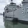 Khofifah Gunakan Kapal Perang Kirim 4.000 Paket Sembako dan Alat Medis