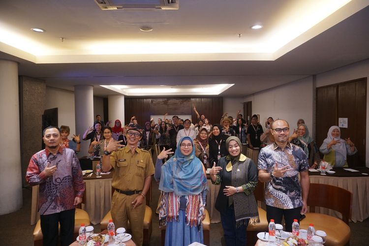 Program akselerator Bootcamp Apresiasi Kreasi Indonesia (AKI) 2024 sudah berlangsung di delapan kota (Bekasi, Serang, Denpasar, Magelang, Singkawang, Blitar, Palu dan Toba) sejak dimulai pada 23 April 2024.