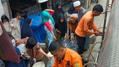 Ratusan Warga di Nanggung Bogor Terdampak Kekeringan, BPBD Salurkan 5.000 Liter Air Bersih