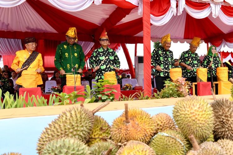Festival Durian Parigi Moutong, Sulawesi Tengah pada Kamis (6/7/2023).