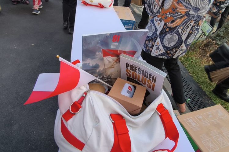Menengok Isi Suvenir HUT Ke-81 RI, Ada Buku Prabowo hingga Permainan Tradisional