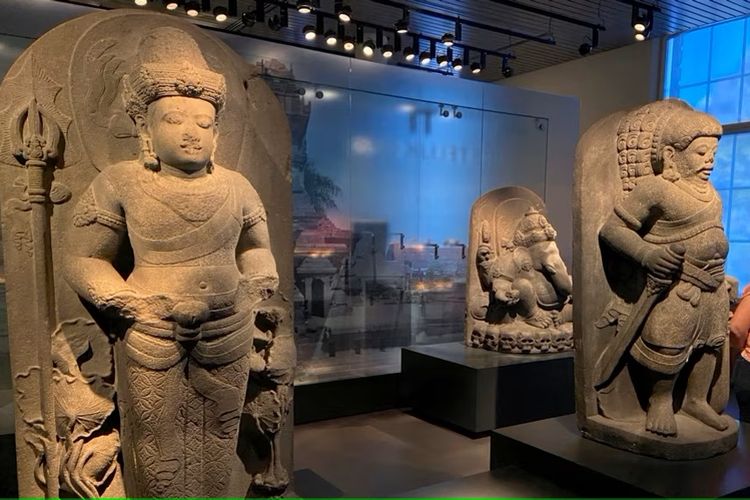 Berbagai artefak budaya diserahkan kembali oleh Belanda kepada Pemerintah Indonesia dalam sebuah upacara di Leiden, Belanda, Senin 10 Juli 2023. 