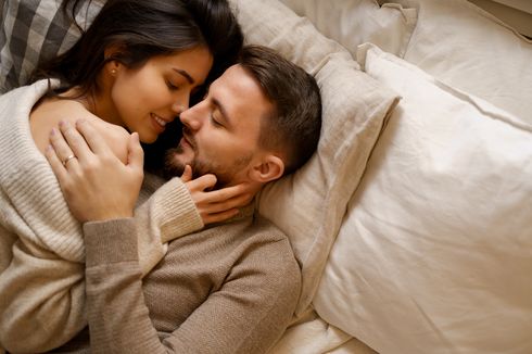 7 Cara Sehat Meningkatkan Gairah Seksual bersama Pasangan