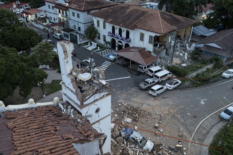 Warga Panama Ngeri Diguncang Gempa M 7,7, Air Kolam Tumpah dari Lantai 20