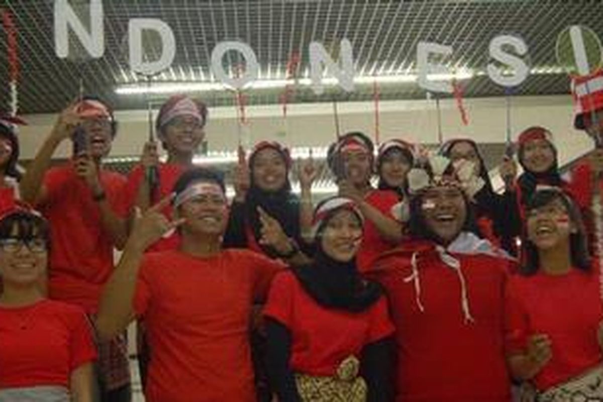 Tim suporter Kamakoci siap meneriakkan dukungan mereka bagi para pemain Indonesia yang bertanding di Djarum Indonesia Open Super Series Premier 2013, Rabu (12/6/2013).