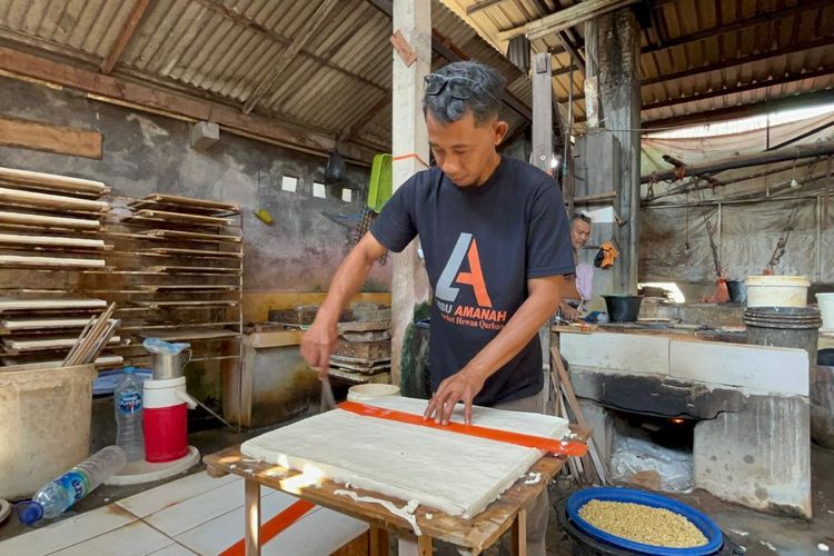 Dollar AS Naik, Perajin Tahu di Solo Menjerit, Kurangi Produksi dan Karyawan