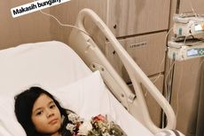 Anak Sakit, Ahmad Dhani Berikan Buket Bunga untuk Safeea Ahmad 