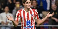 Diego Simeone Buka Suara soal Masa Depan Julian Alvarez di Atletico