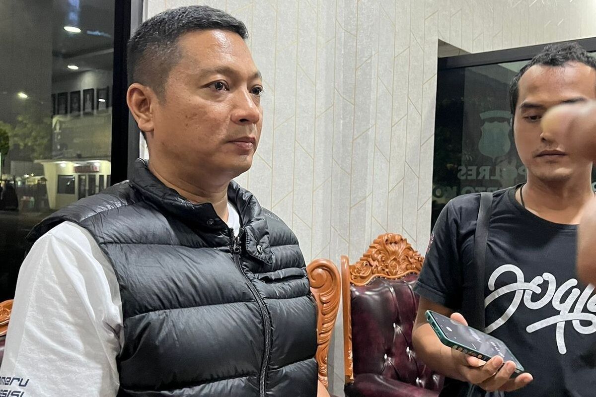 Kapolres Mojokerto Kota AKBP Daniel S Marunduri, saat diwawancarai wartawan di Mapolres Mojokerto Kota, Jawa Timur, Sabtu (8/6/2024) malam.