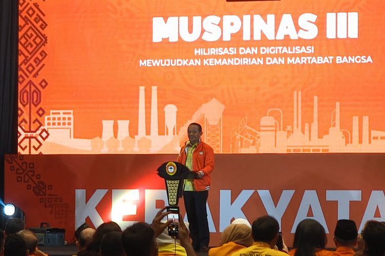 Bahlil Umumkan Akan Maju Pileg 2029 dari Papua