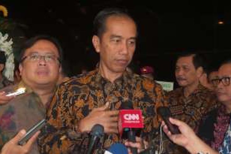 Presiden Jokowi saat datang ke Kantor Dirjen Pajak, Jumat (1/7/2016).