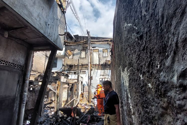 Kebakaran melanda permukiman warga di Jalan Pekojan 2, Pekojan, Tambora, Jakarta Barat, pada Senin (1/8/2022) pukul 11.37 WIB.