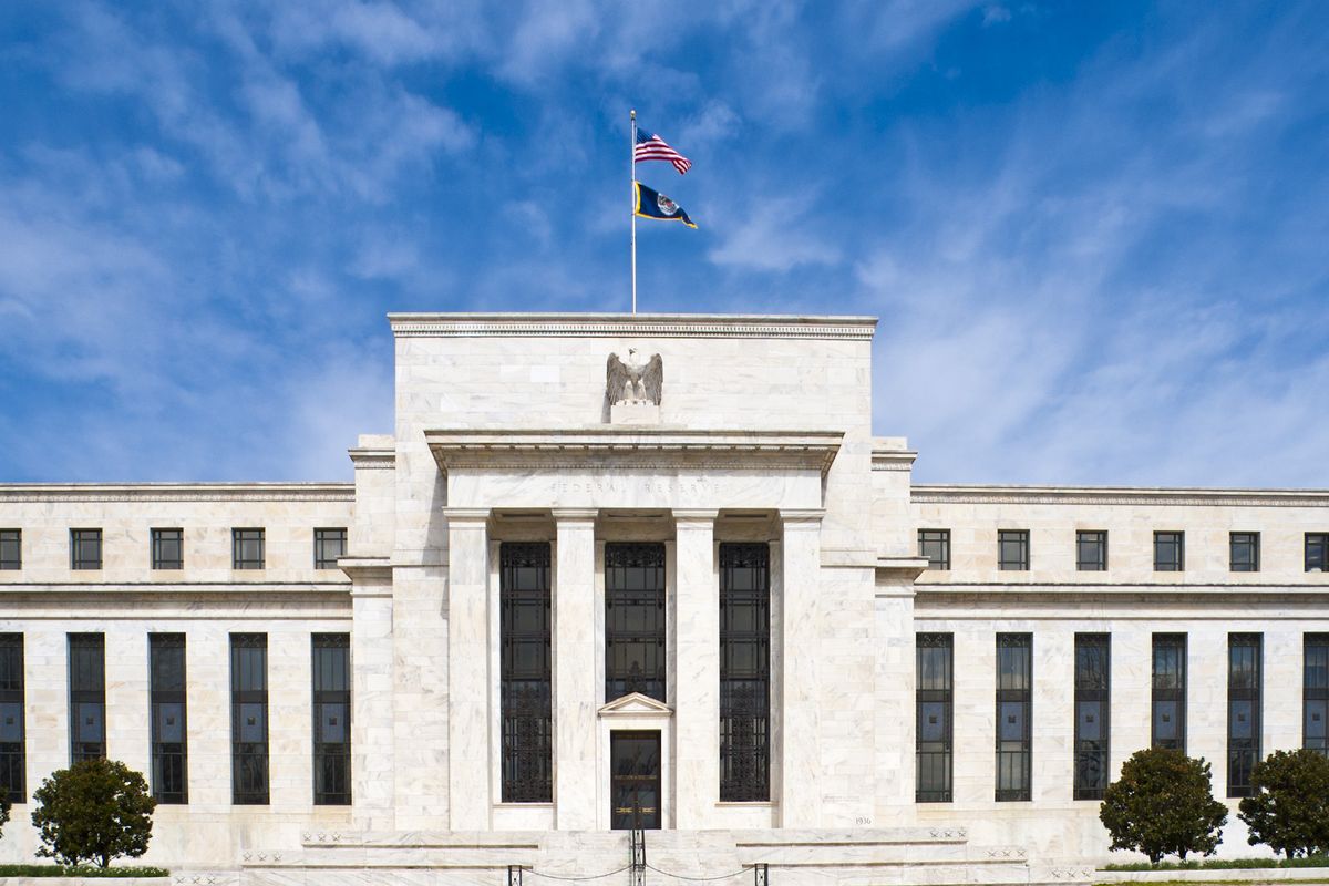 Perang Timur Tengah Berpotensi Memupus Harapan Penurunan Suku Bunga The Fed