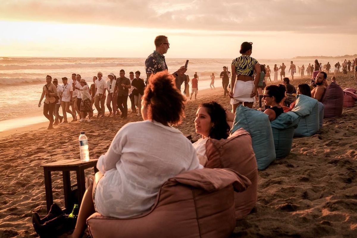 Ilustrasi turis di Bali.