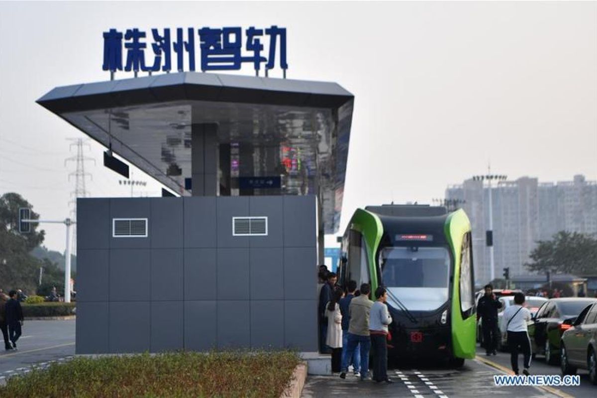 Autonomous Rail Rapid Transit diklaim sebagai transportasi publik kereta tanpa rel pertama di dunia, yang tidak dikemudikan oleh tenaga manusia. (www.news.en)