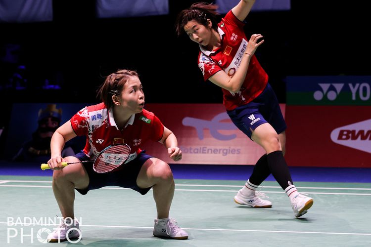 Ganda putri China Chen Qingchen/Jia Yifan saat beraksi pada Piala Sudirman 2021. Chen Qingchen/Jia Yifan juga turut tampil pada final Piala Sudirman Cup 2021 melawan Jepang, Minggu (3/10/2021). 