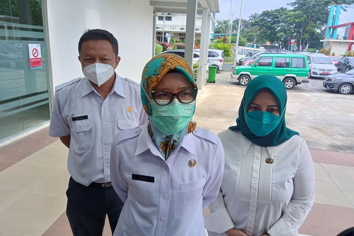 Allin Usai Hadiri Kegiatan Vaksinasi Booster Perdana di RSU Tangerang Selatan, Rabu (12/1/2022).