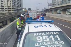 Lewat Tol Layang MBZ, Puluhan Kendaraan Barang dan Bak Terbuka Ditindak