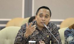 DPR Minta Pemerintah Tingkatkan Peremajaan Alutsista Indobatt di Lebanon