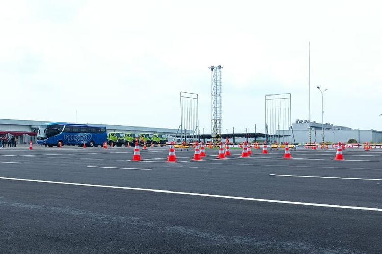 Hino resmikan Hino Total Support Training Center (HTSCC) serta memulai Hino Telematic Safety Driving Competition 