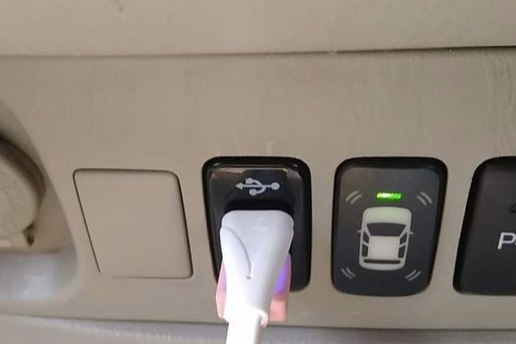 Power outlet mobil