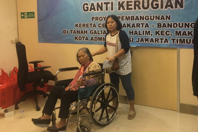 PT Pilar Sinergi 
BUMN Indonesia (PSBI) melakukan pembayaran Uang Ganti Kerugian (UGR) Proyek 
Pembangunan Kereta Cepat Jakarta Bandung (KCJB).