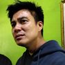 Baim Wong Bertemu Siswi SD yang Rambutnya Penuh Kutu, Pesan Jangan Minder dan Beri Hadiah