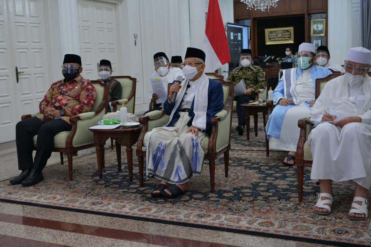 Wakil Presiden Ma'ruf Amin saat melakukan pertemuan dengan Majelis Ulama Indonesia (MUI) dan sejumlah organisasi Islam, Minggu (18/7/2021) malam.