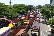 Ribuan Sopir Truk Demo Protes Aturan ODOL, Jalan A Yani Surabaya Macet