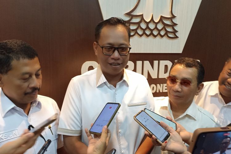 Ketua Desk Pemilihan Kepala Daerah (Pilkada) Kota Semarang dari Partai Gerindra, Joko Santoso saat ditemui di kantornya. Selasa (28/5/2024).
