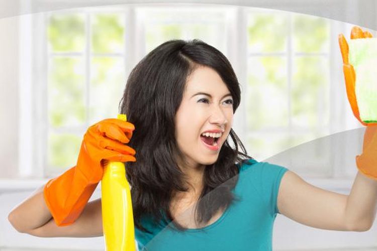 Ilustrasi wanita membersihkan rumah