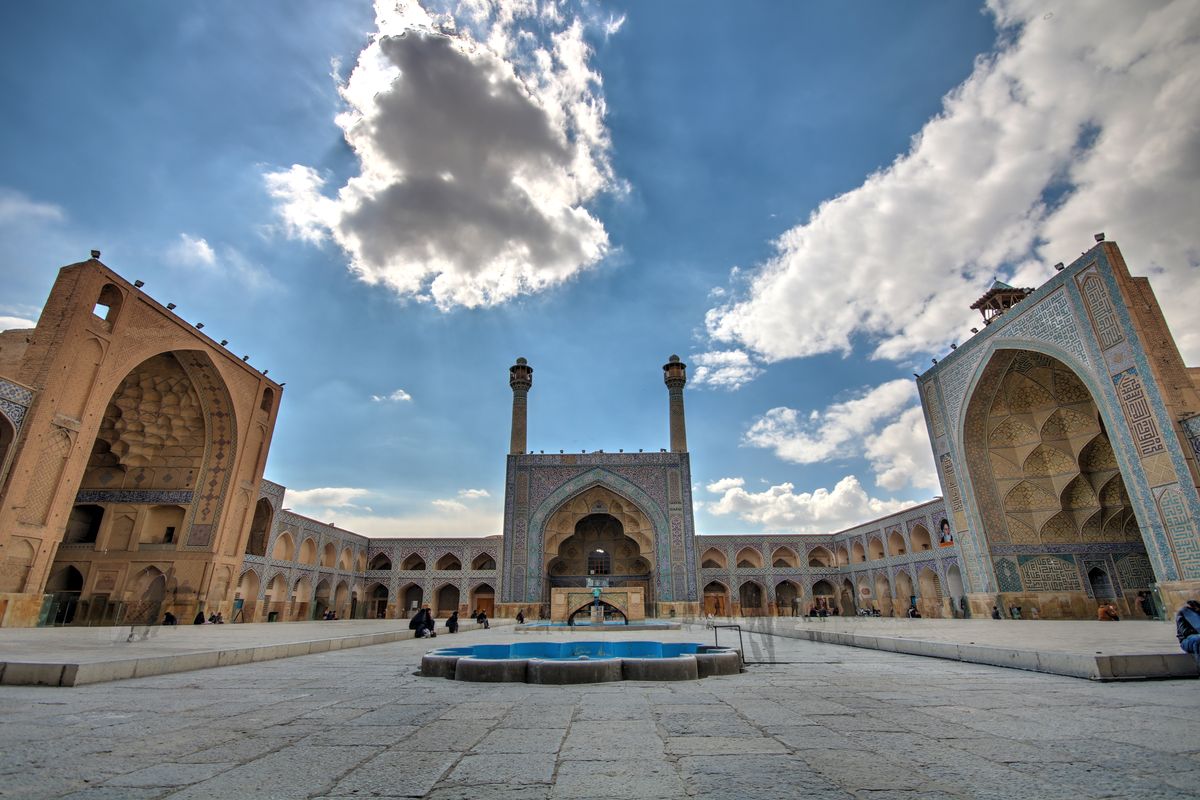 Masjid Jami Isfahan, Jejak Evolusi Arsitektur Islam Berabad-abad.