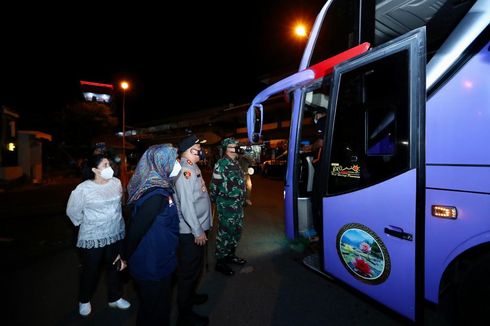 Sidak Pelabuhan Ketapang, Petugas Temukan Penumpang Tak Bawa Surat Bebas Covid-19