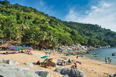 Phuket Tetap Sambut Turis Asing, tetapi Tutup untuk Pelancong Lokal Thailand
