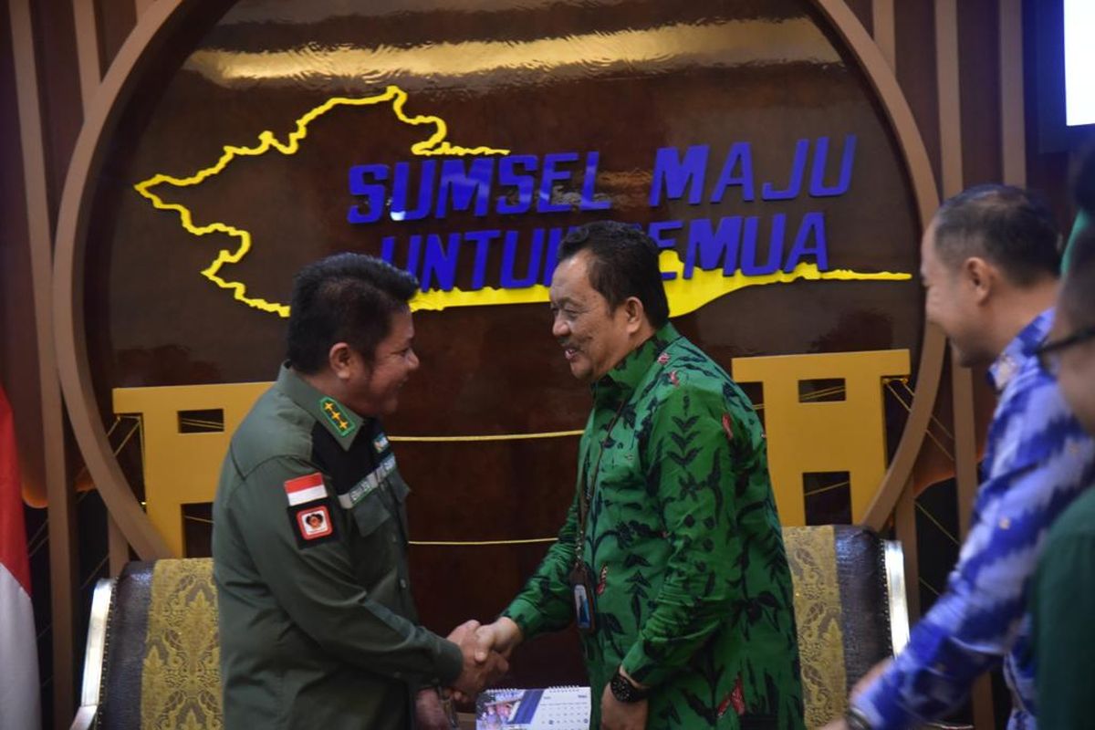 Gubernur Sumsel Herman Deru saat menerima audiensi Deputi BPS M Habibullah, Kamis (4/5/2023).