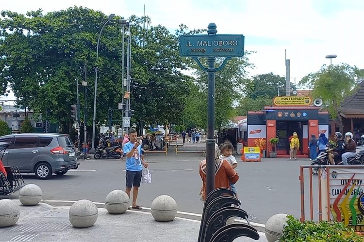 Penjelasan UPT Cagar Budaya soal Wisatawan Ditagih Usai Foto di Jalan Malioboro