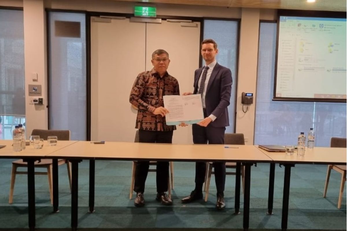 Penandatanganan MoM antara Kementerian Kelautan dan Perikanan serta Flinders University di Flinders University, Adelaide, Australia, Sabtu (7/10/2023).