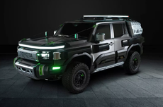 Toyota Land Cruiser Bergaya Off Road Cyberpunk di SEMA 2024