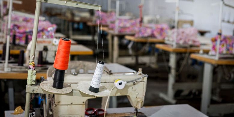 Kondisi industri textile di salah satu pabrik di Kecamatan Solokajeruk, Kabupaten Bandung, Jawa Barat, Senin (25/9/2023)