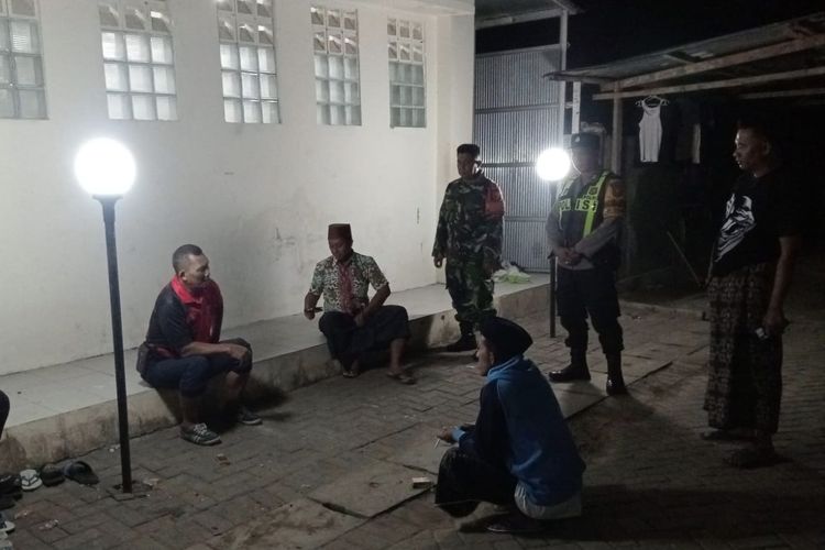2 Santri Jatuh dari Lantai 2 Asrama di Pamekasan, 1 Korban Meninggal