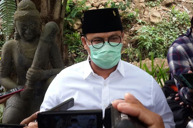 Ketua DPP PDI Perjuangan, Ahmad Basarah saat diwawancara di Lembah Tumpang, Kabupaten Malang, Kamis (3/9/2020).