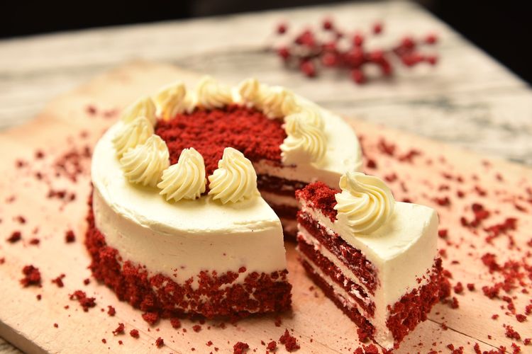 ilustrasi red velvet cake. 
