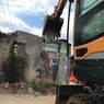 Pemilik Rumah Menjorok ke Jalan di Batuceper yang Dirobohkan: Sedih, Itu Kan Tanah Kelahiran Kita