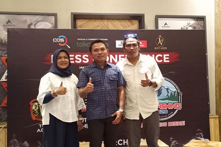 Eva Fitri Yani, Disyon Tobing, dan Agung Sakiro dalam acara press conference INDOFEST dan INDOFISHING 2020